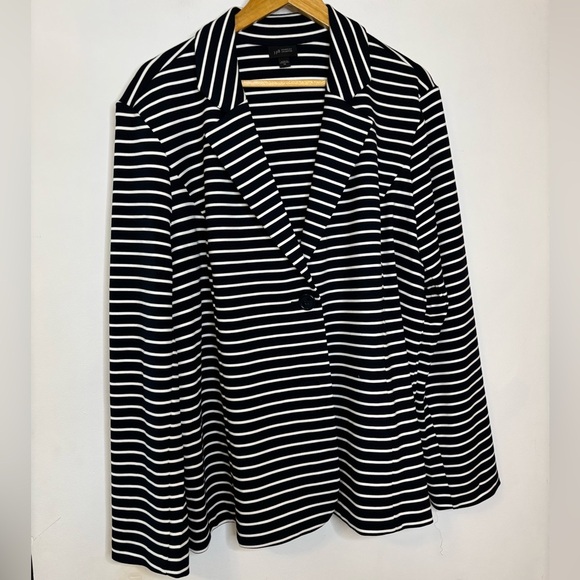 J. Jill Wearever Collection Navy Striped Blazer - Picture 7 of 10